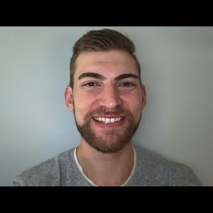 Meet your Posher, Dakota